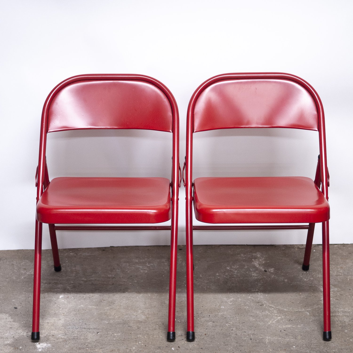 Folding Red Metal Chairs, 1980s - Hunt Vintage