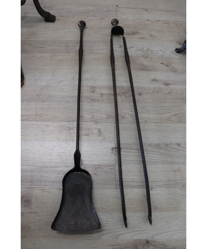 Set of antique fireplace tools in wrought iron and cast iron