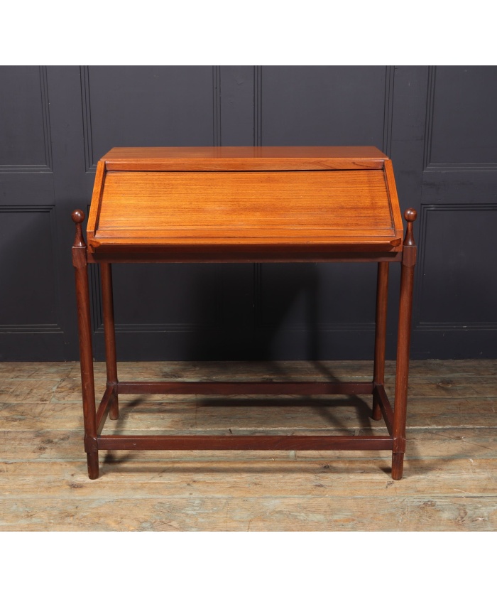 Mid Century Italian Desk By Fratelli Proserpio