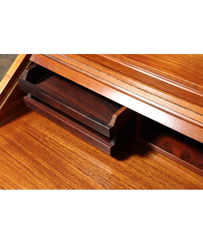 Mid Century Italian Desk By Fratelli Proserpio
