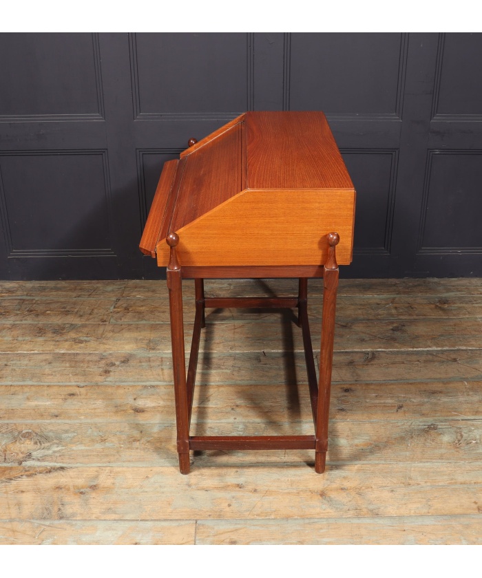 Mid Century Italian Desk By Fratelli Proserpio