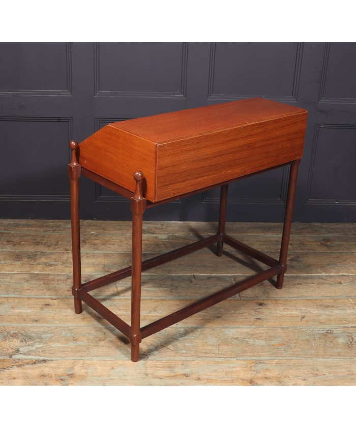 Mid Century Italian Desk By Fratelli Proserpio