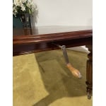 Victorian Mahogany Extending Dining Table With Three Extra Leaves