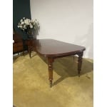 Victorian Mahogany Extending Dining Table With Three Extra Leaves