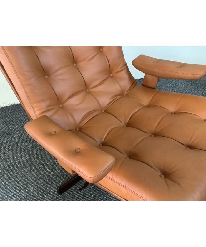 Gote Mobler Leather Reclining Swivel Chair.