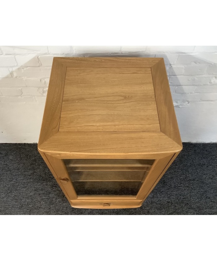Ercol Windsor Hi Fi Cabinet In Light Finish.