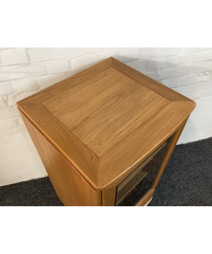 Ercol Windsor Hi Fi Cabinet In Light Finish.